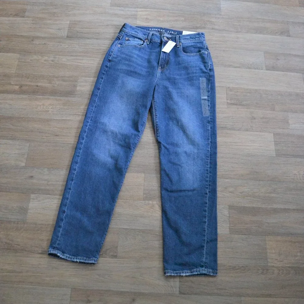NWT American Eagle 90's Boyfriend High Waisted Bright Blue Jean Size 26